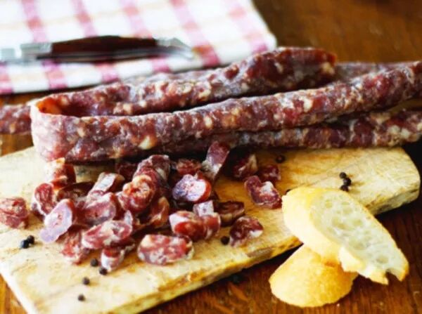 Saucisse Sèche de Porc Faite Maison (180g ou 1,8kg)